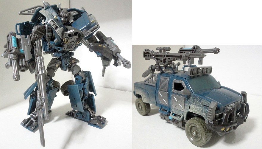 Hunt for the Decepticons  Ironhide (2010)